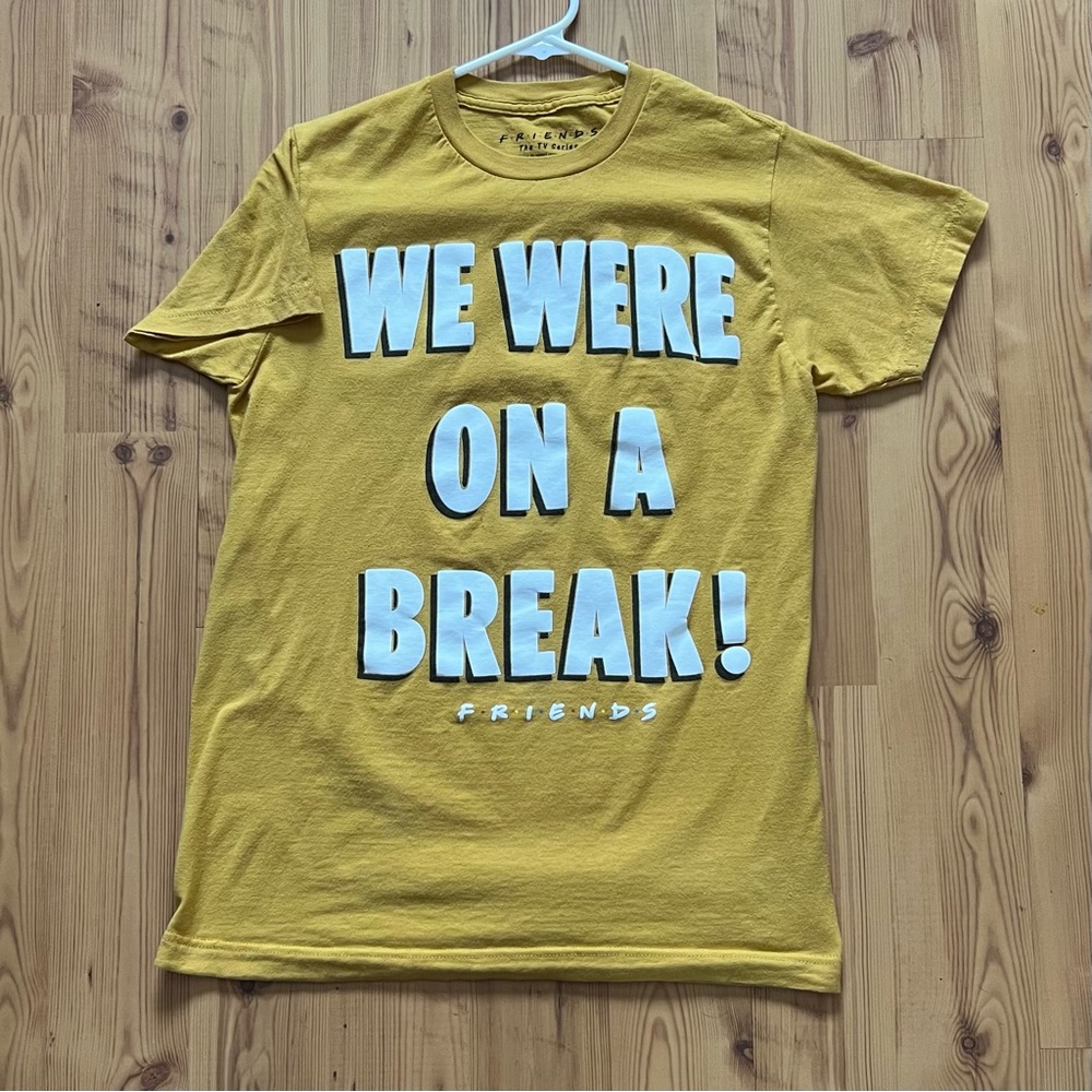 Friends "We were on a Break" Yellow Graphic Tee Size Small Good Condition